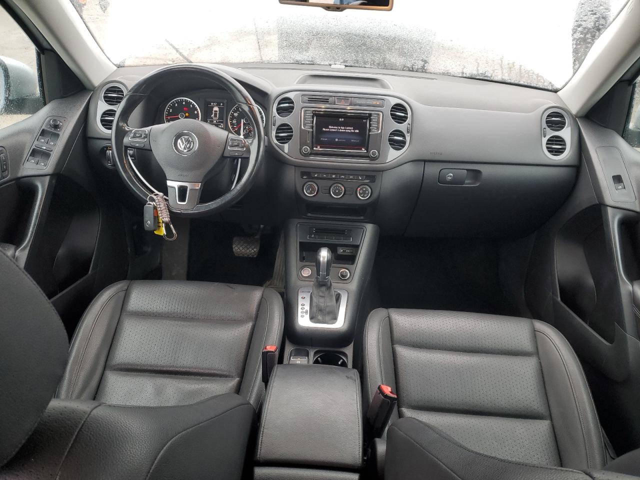 2017 Volkswagen Tiguan - Image 8
