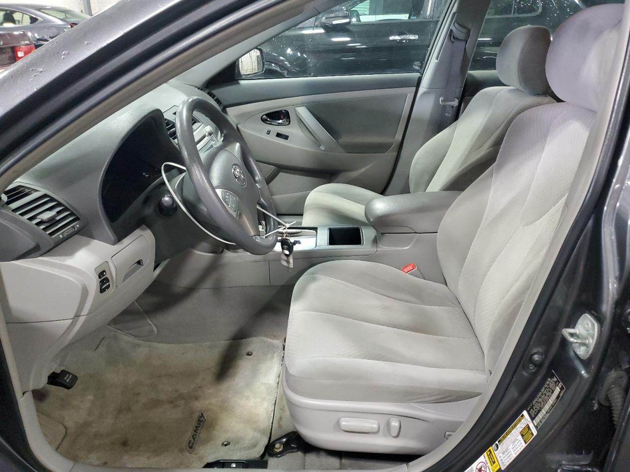 2009 Toyota Camry - Image 7