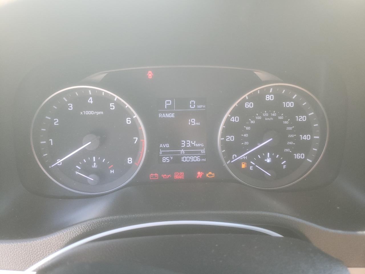 2018 Hyundai Elantra - Image 9