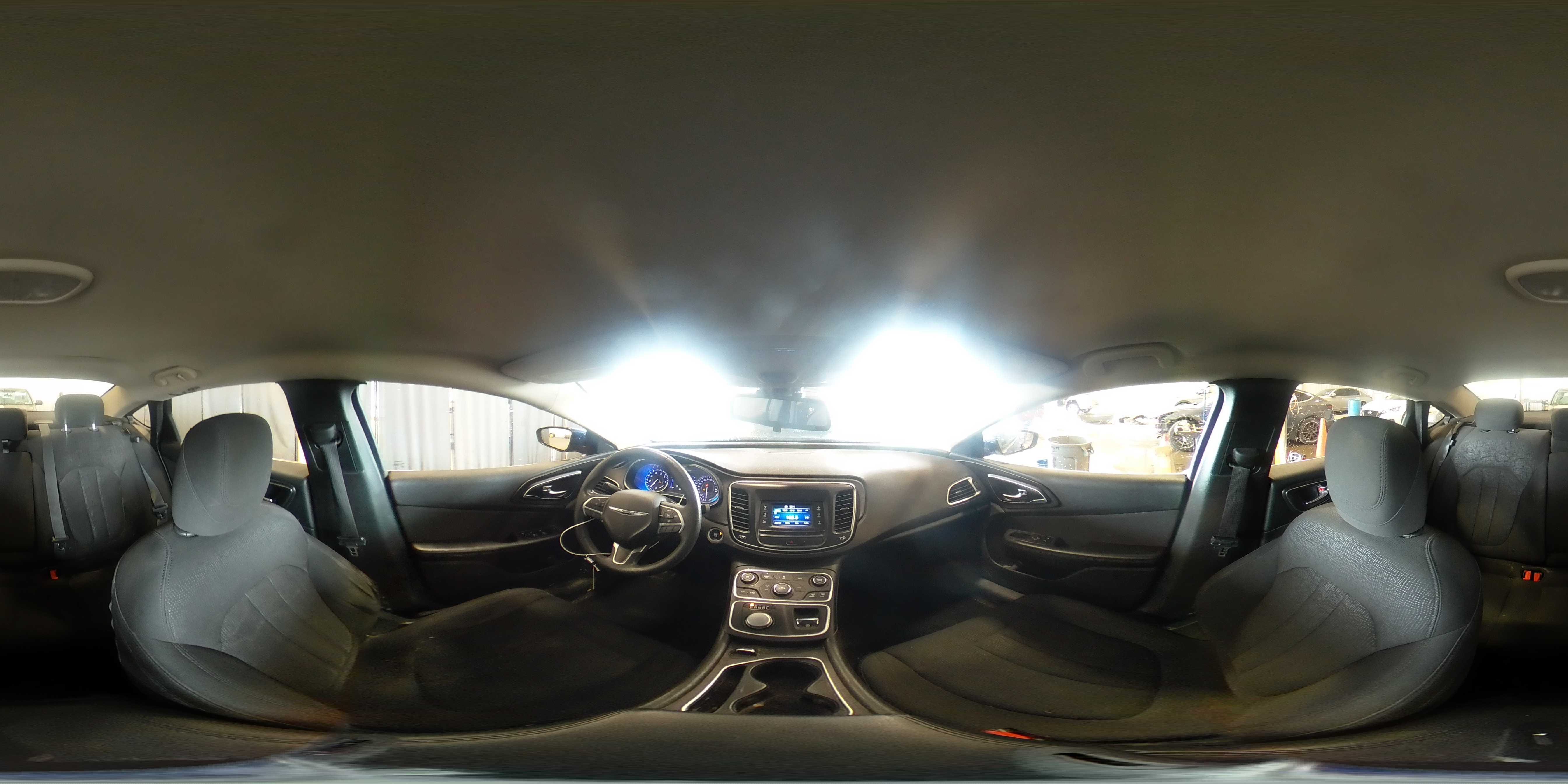 2016 Chrysler 200 - Image 15