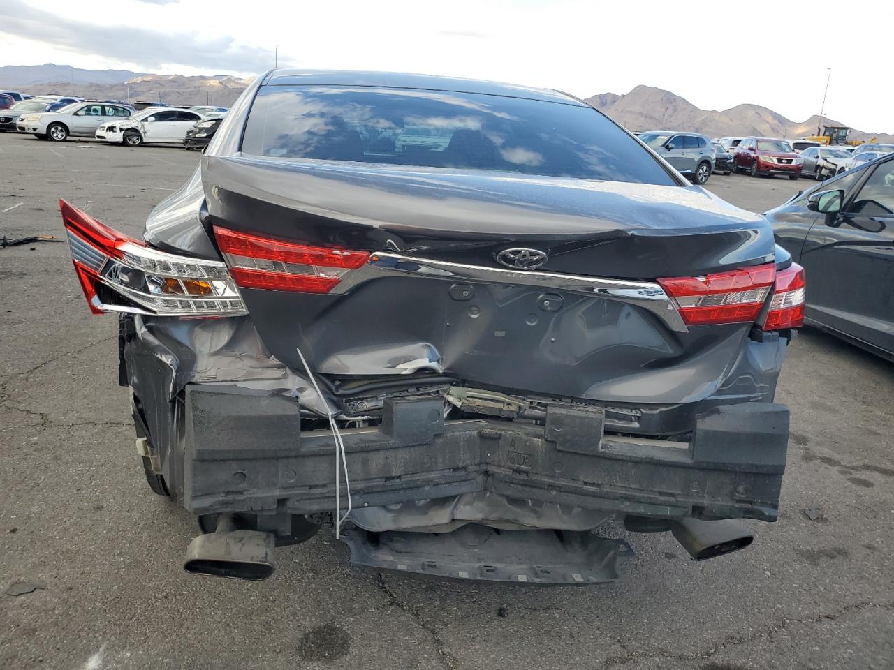 2013 Toyota Avalon - Image 6