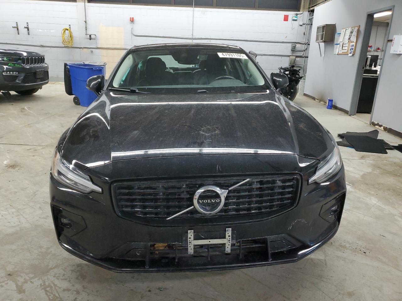 2021 Volvo S60 - Image 5