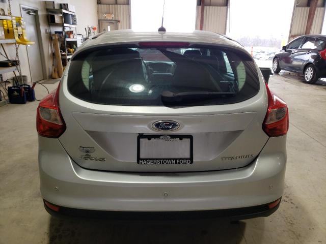  FORD FOCUS 2014 Серебристый