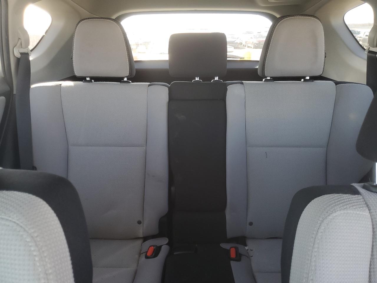 2016 Toyota RAV 4 - Image 10