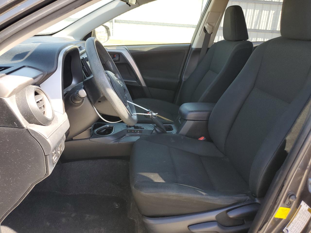 2018 Toyota RAV 4 - Image 7