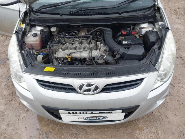 2011 HYUNDAI I20 COMFOR