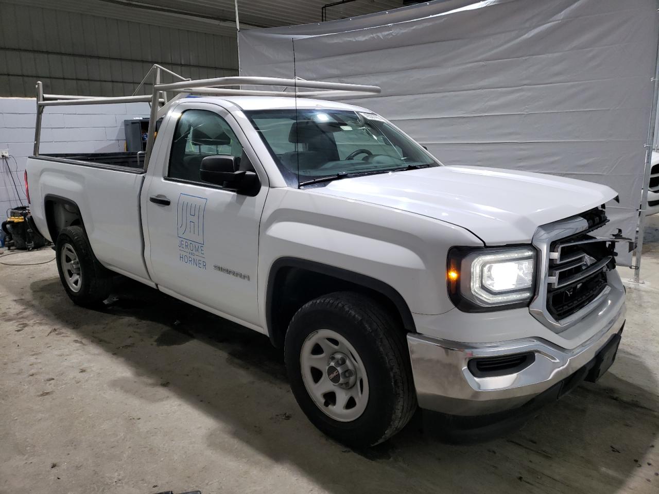 2017 GMC Sierra - Image 4