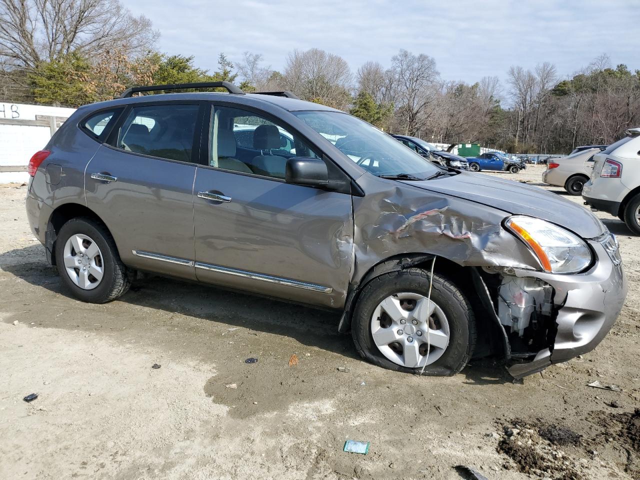 2014 Nissan Rogue - Image 4