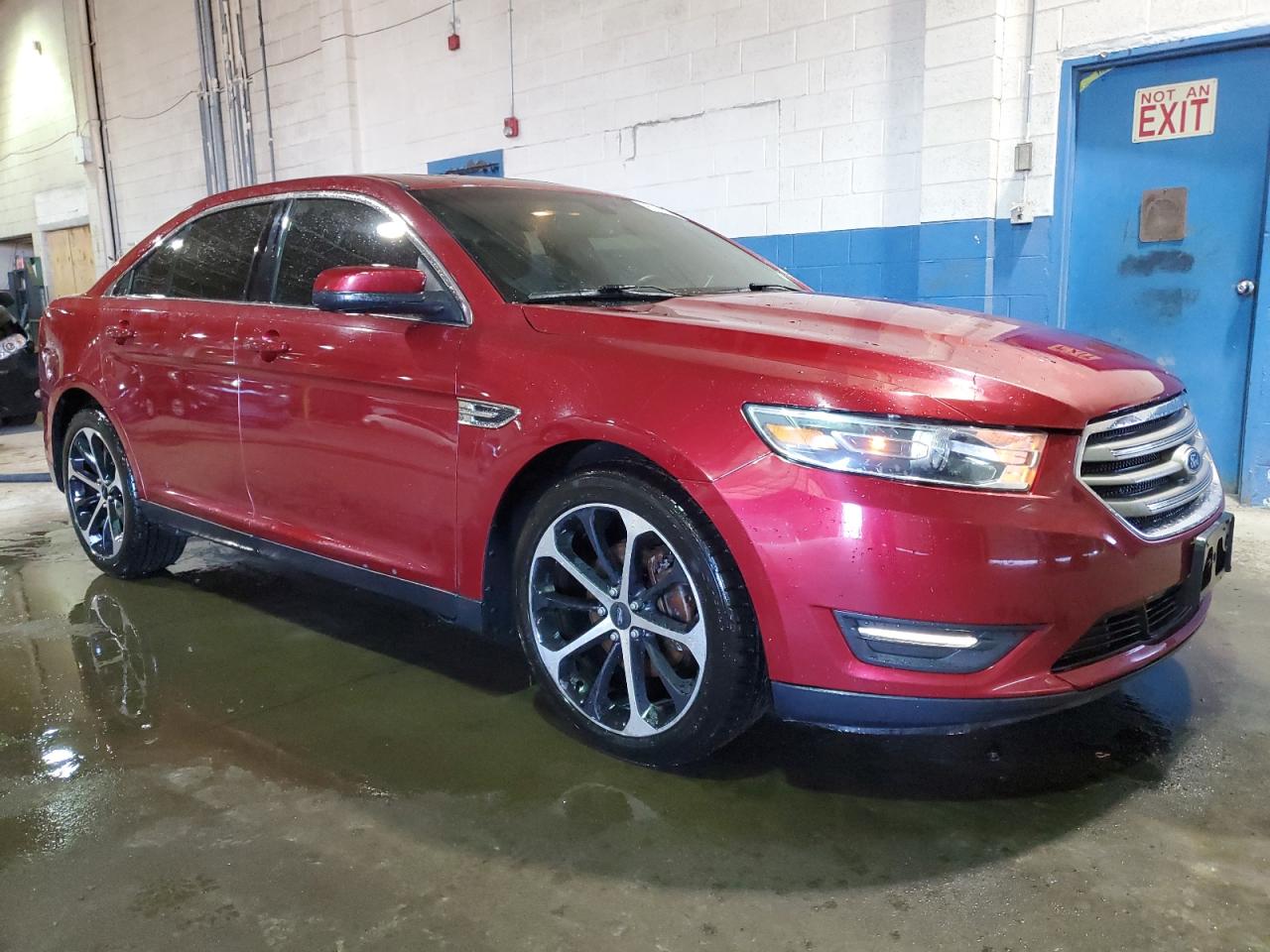 2014 Ford Taurus - Image 4