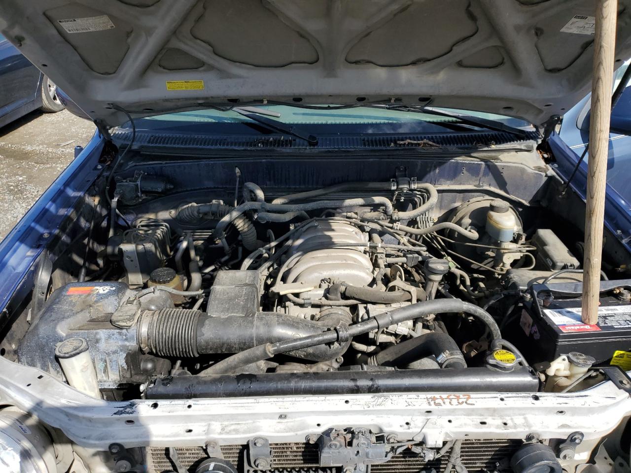 2001 Toyota Sequoia - Image 11