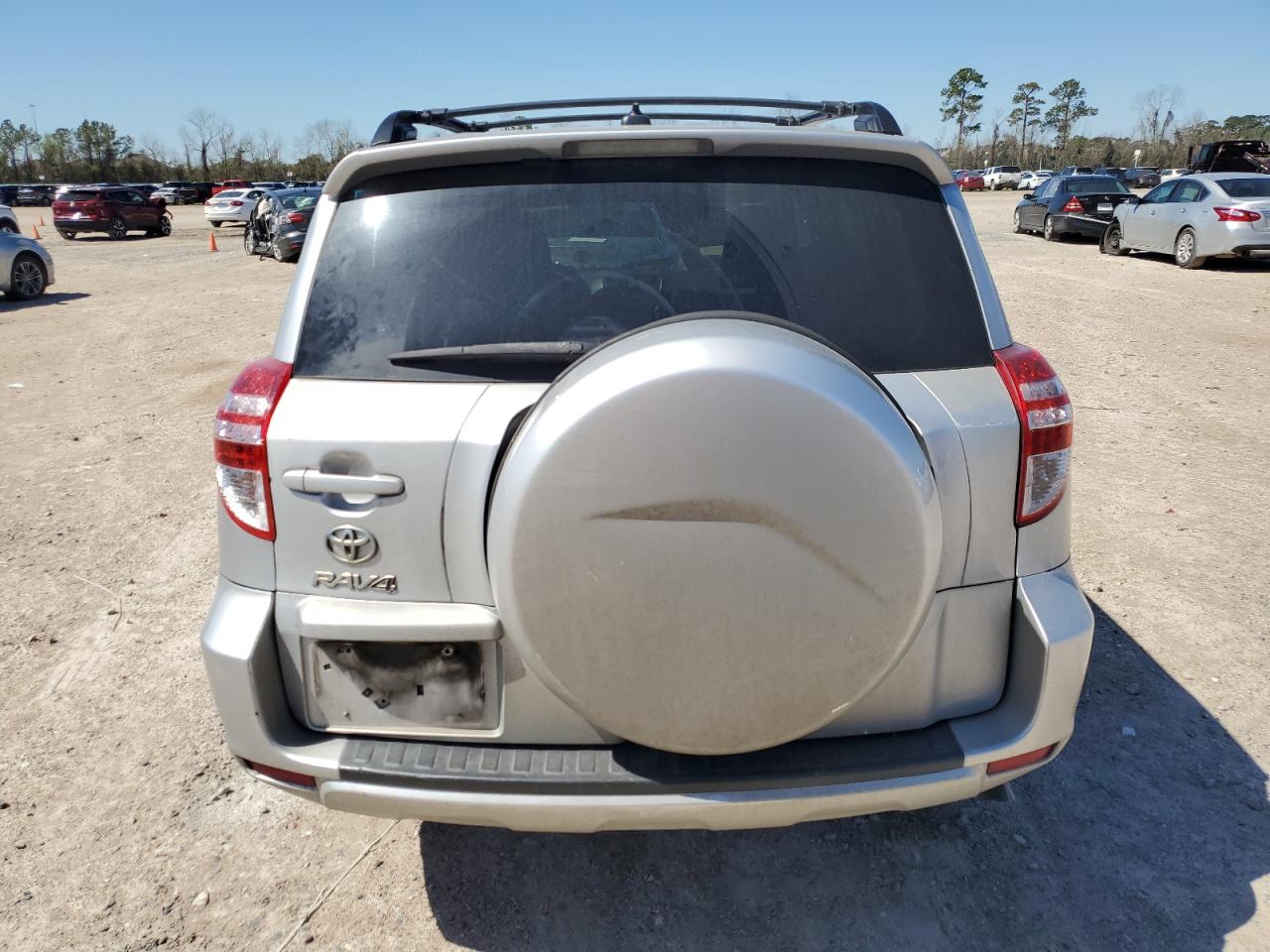 2012 Toyota RAV 4 - Image 6