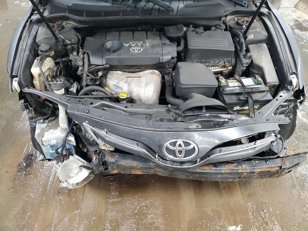 2010 Toyota Camry - Image 11