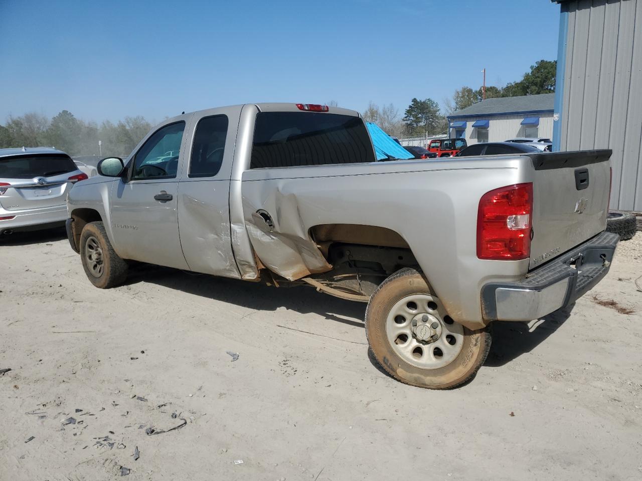 2008 Chevrolet Silverado - Image 2