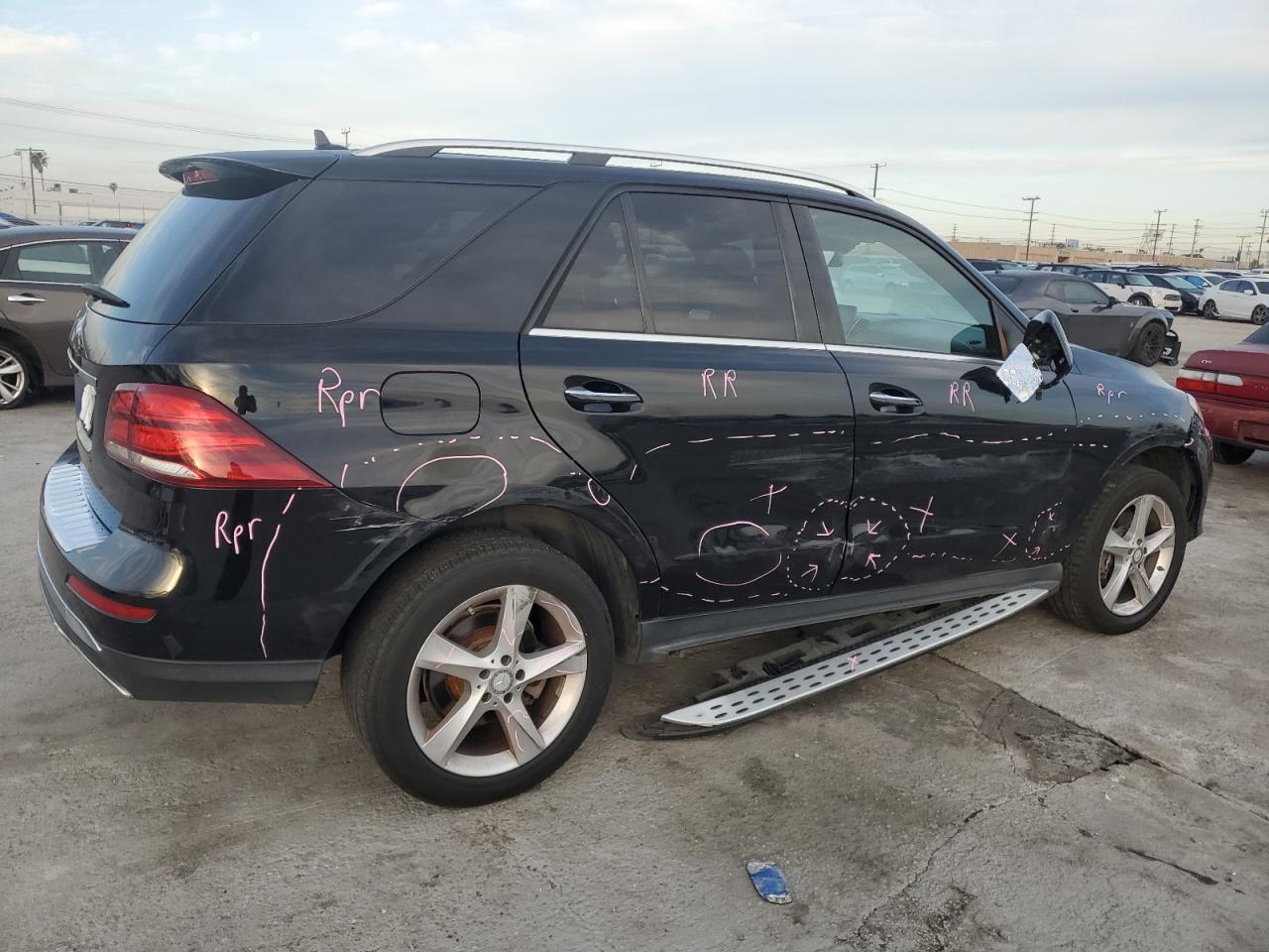 2016 Mercedes-Benz GLE - Image 3