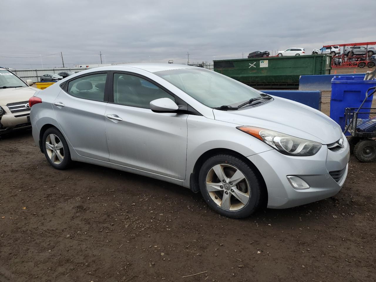 2013 Hyundai Elantra - Image 4
