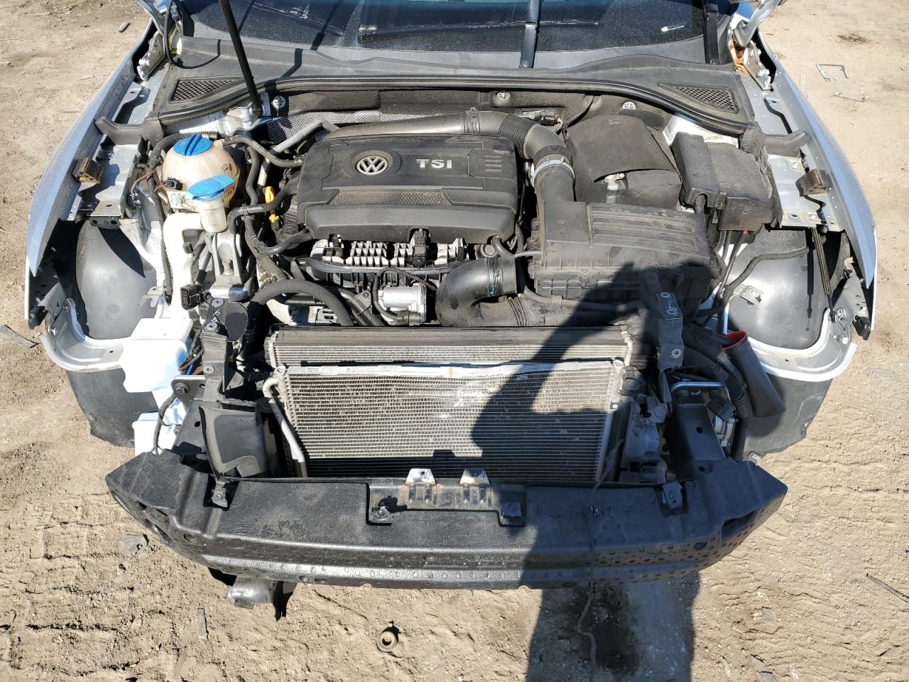 2017 Volkswagen Passat - Image 11