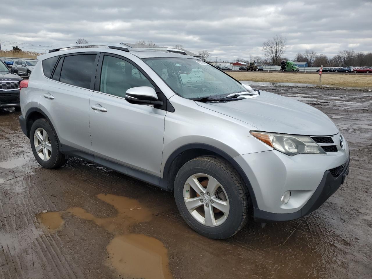 2013 Toyota RAV 4 - Image 4