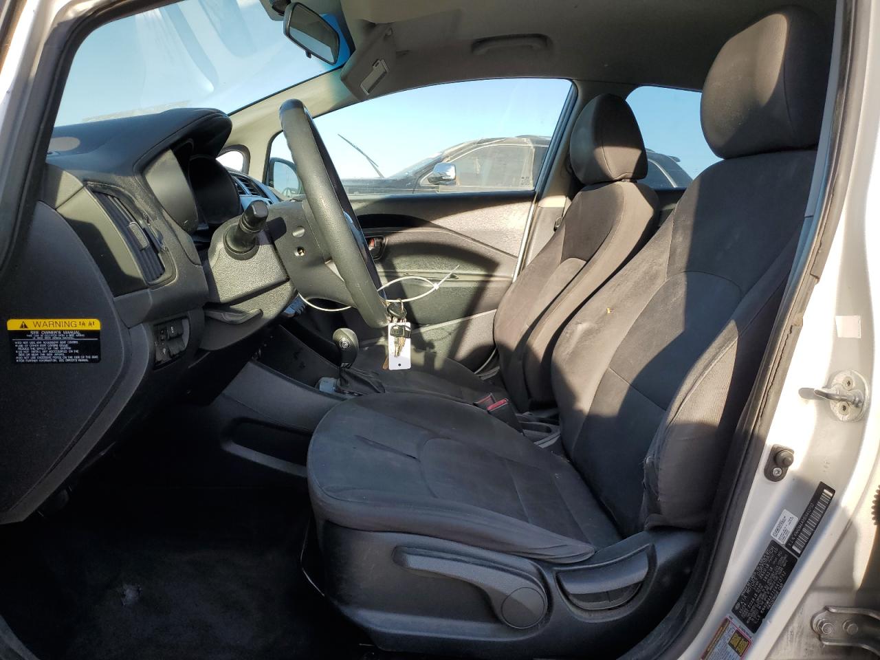 2014 Kia Rio - Image 7