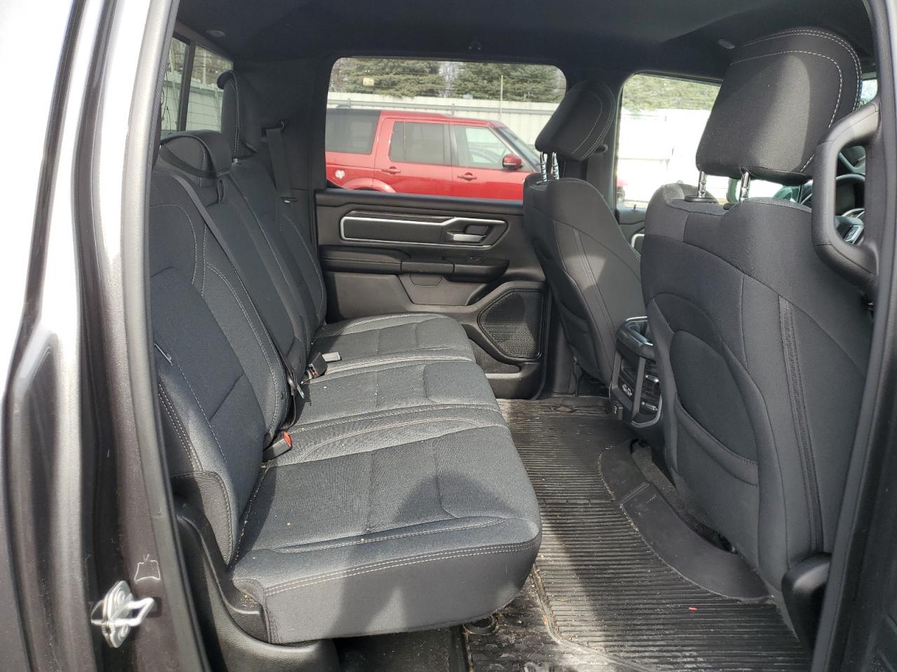 2020 RAM 1500 - Image 10