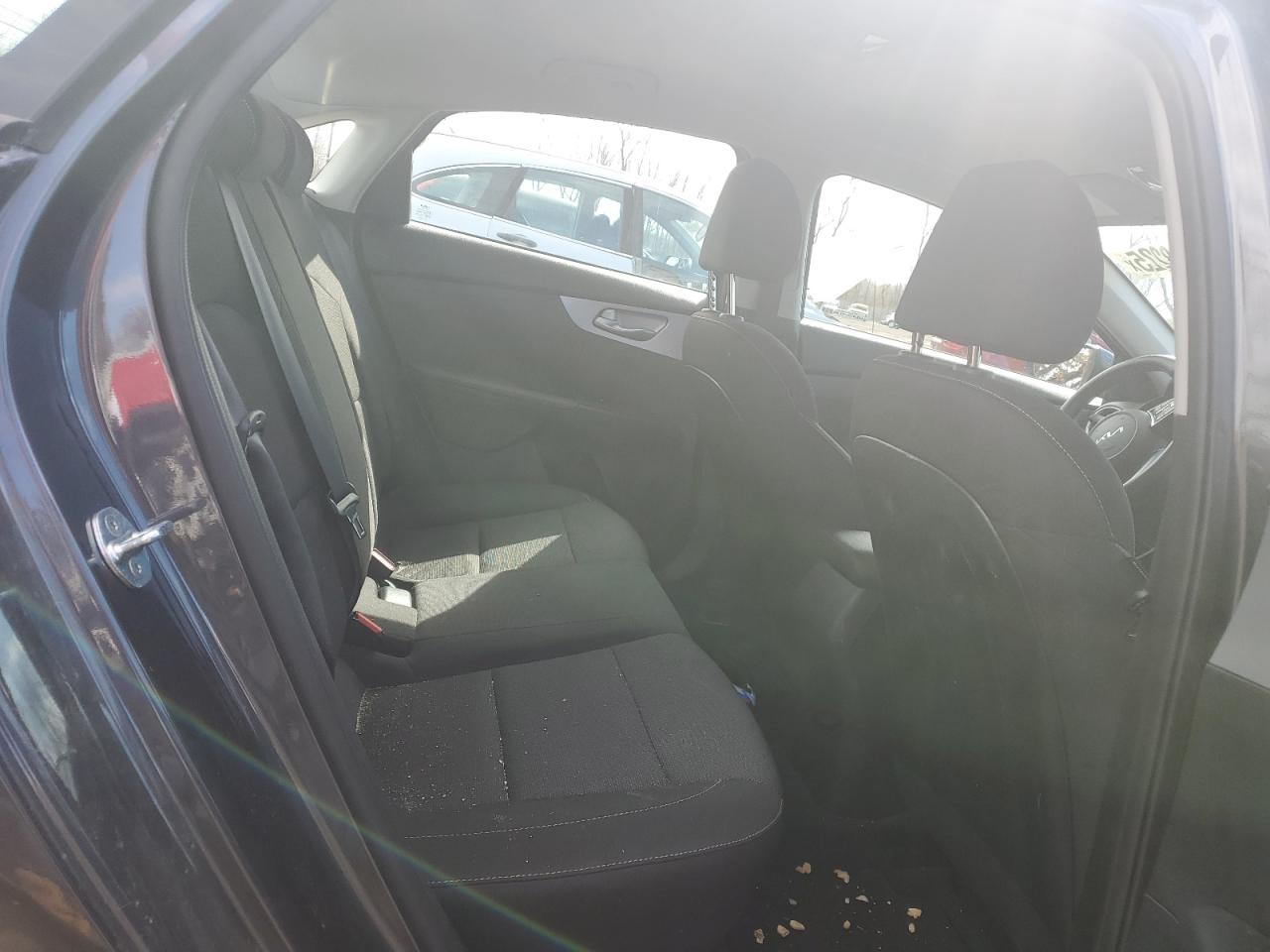 2022 Kia Forte - Image 10
