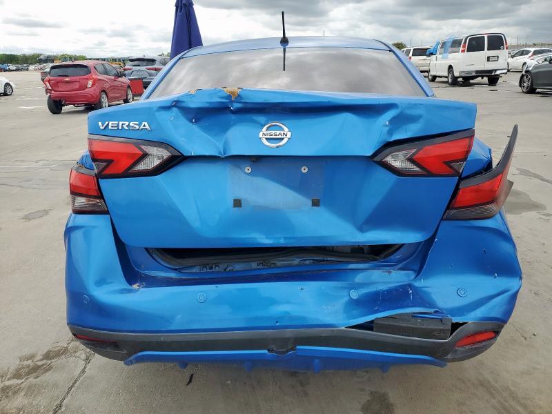  NISSAN VERSA 2020 Синий