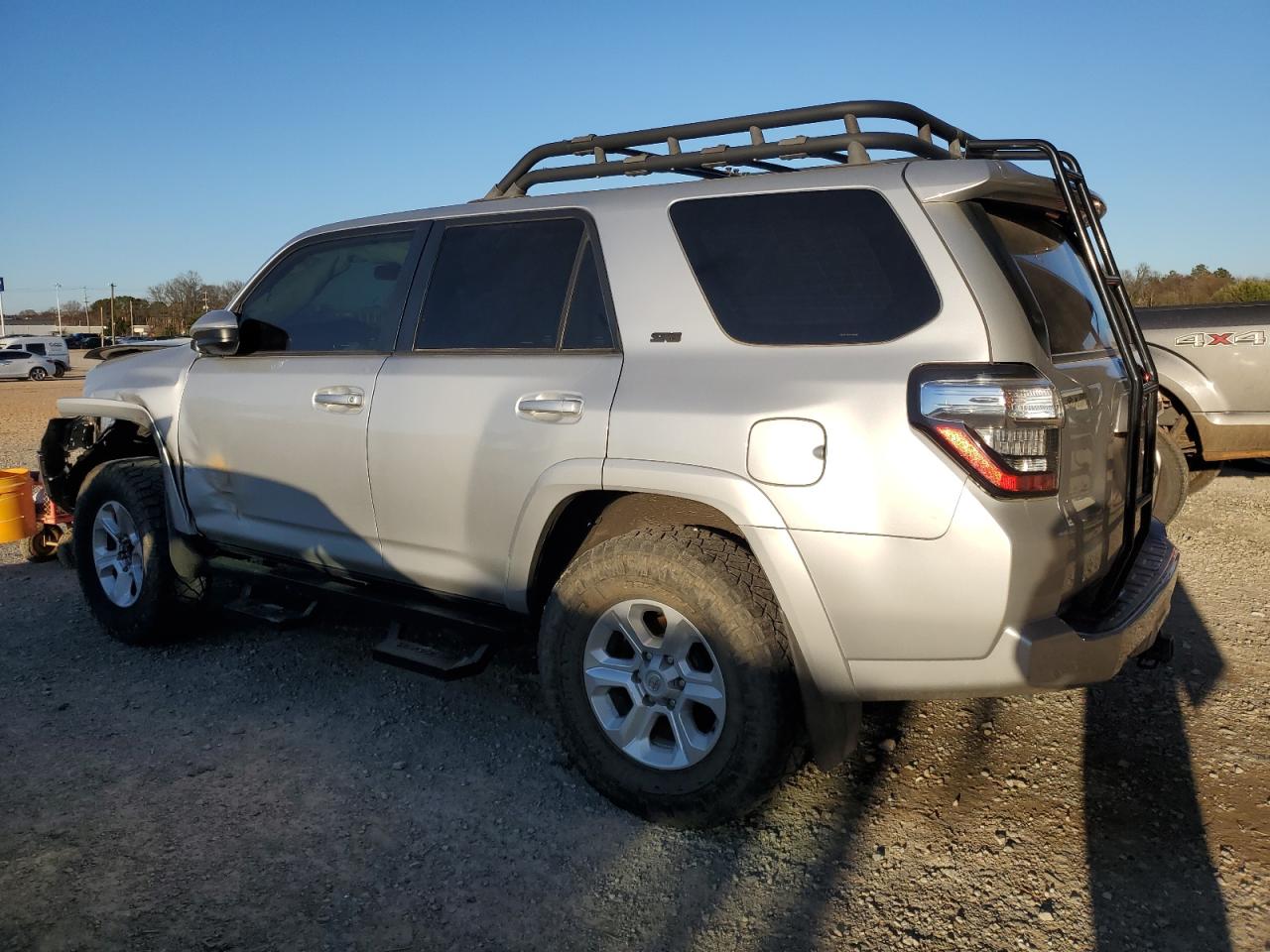 2015 Toyota 4Runner - Image 2