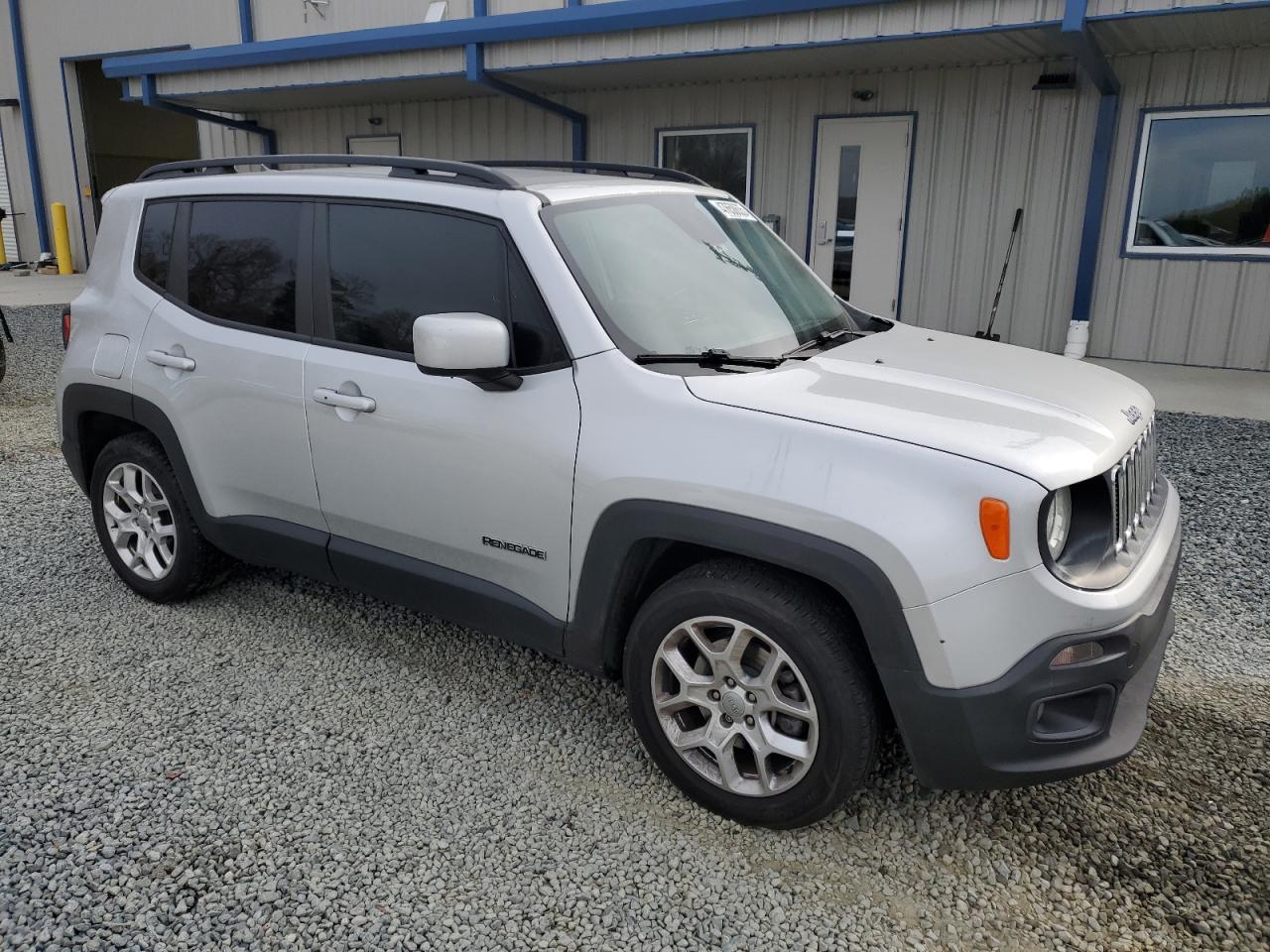 2016 Jeep Renegade - Image 4