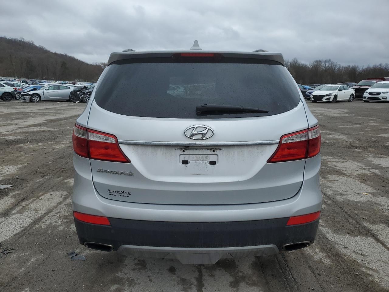 2014 Hyundai Santa Fe - Image 6