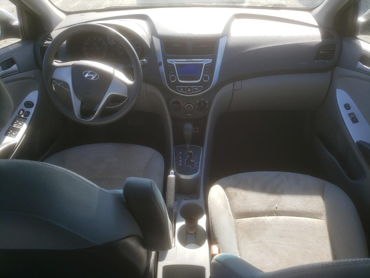 2014 Hyundai Accent - Image 8