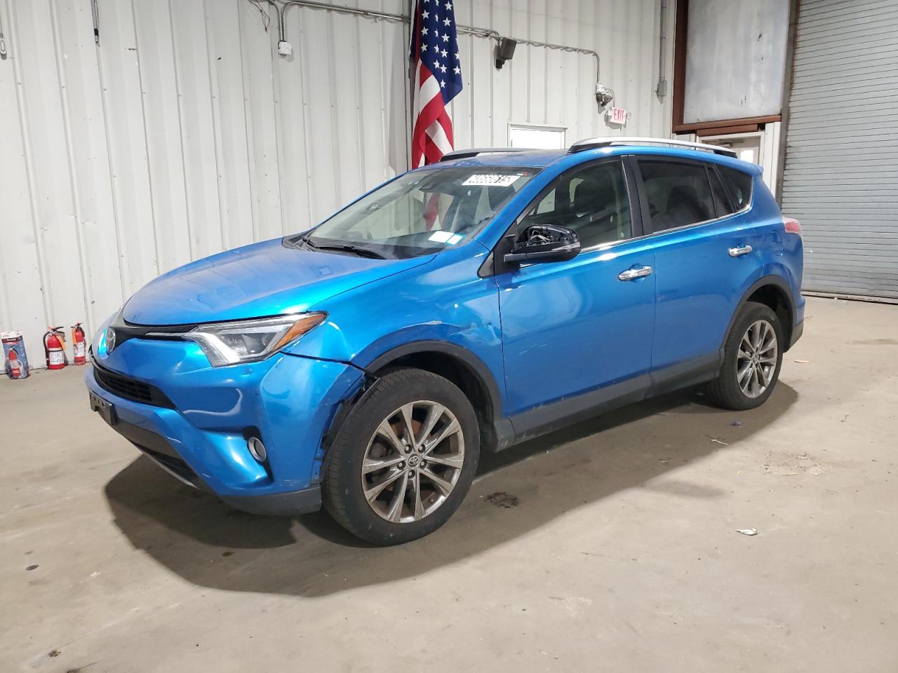 2017 Toyota Rav4 Limited zu verkaufen in Brookhaven, NY - Front End