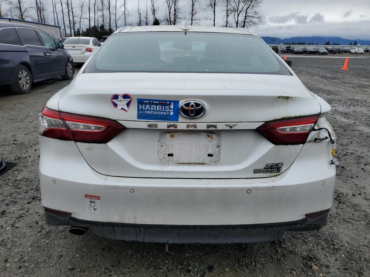 2018 Toyota Camry - Image 6