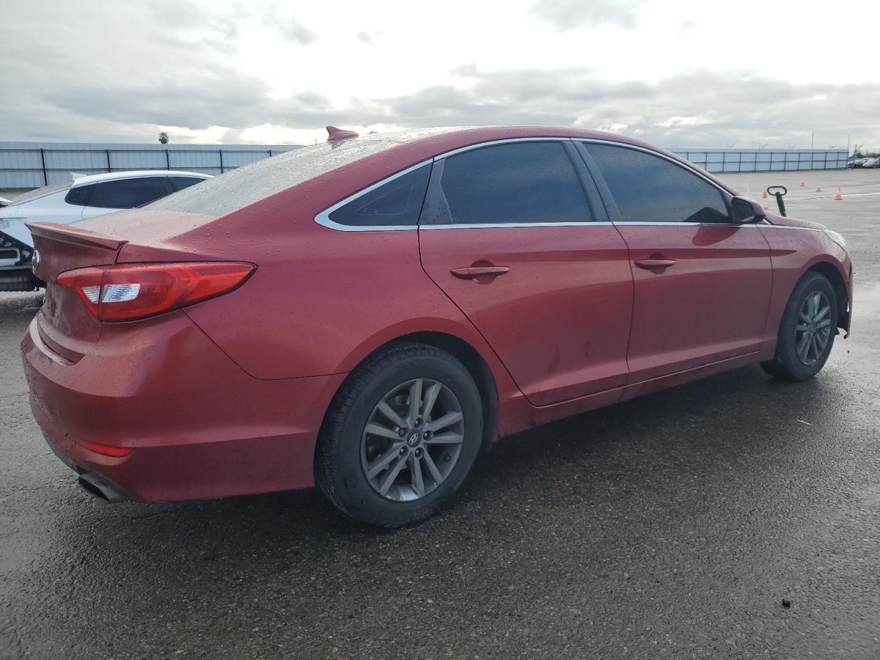 2015 Hyundai Sonata - Image 3