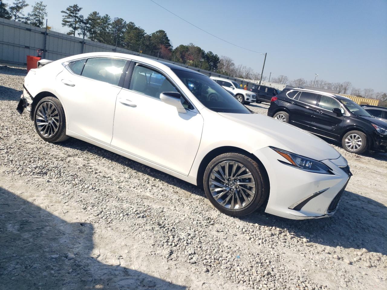 2024 Lexus ES - Image 4