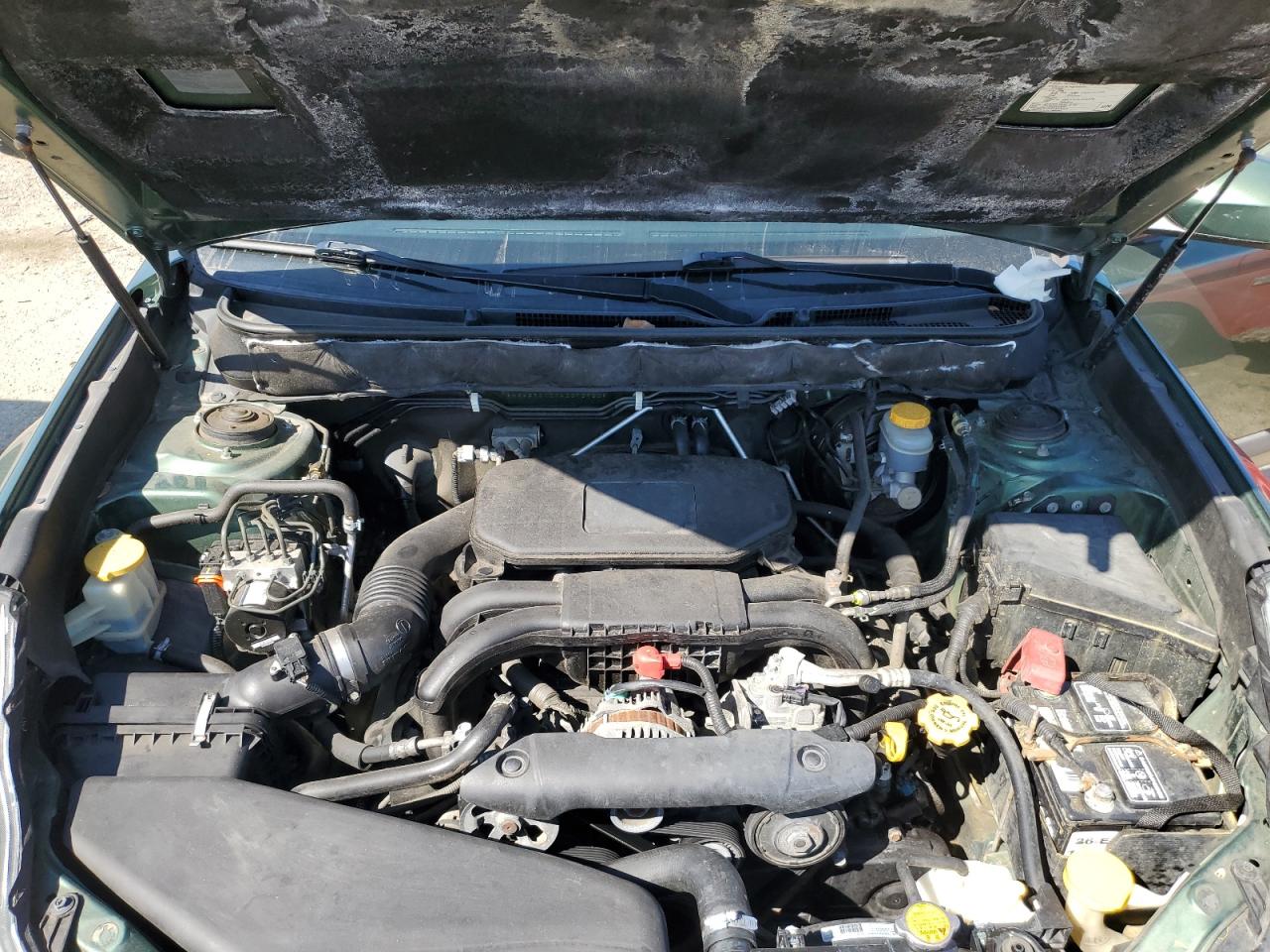 2010 Subaru Outback - Image 12