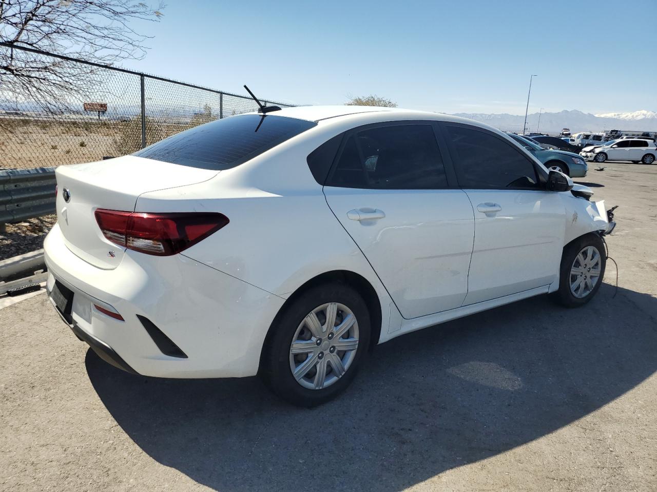 2021 Kia Rio - Image 3