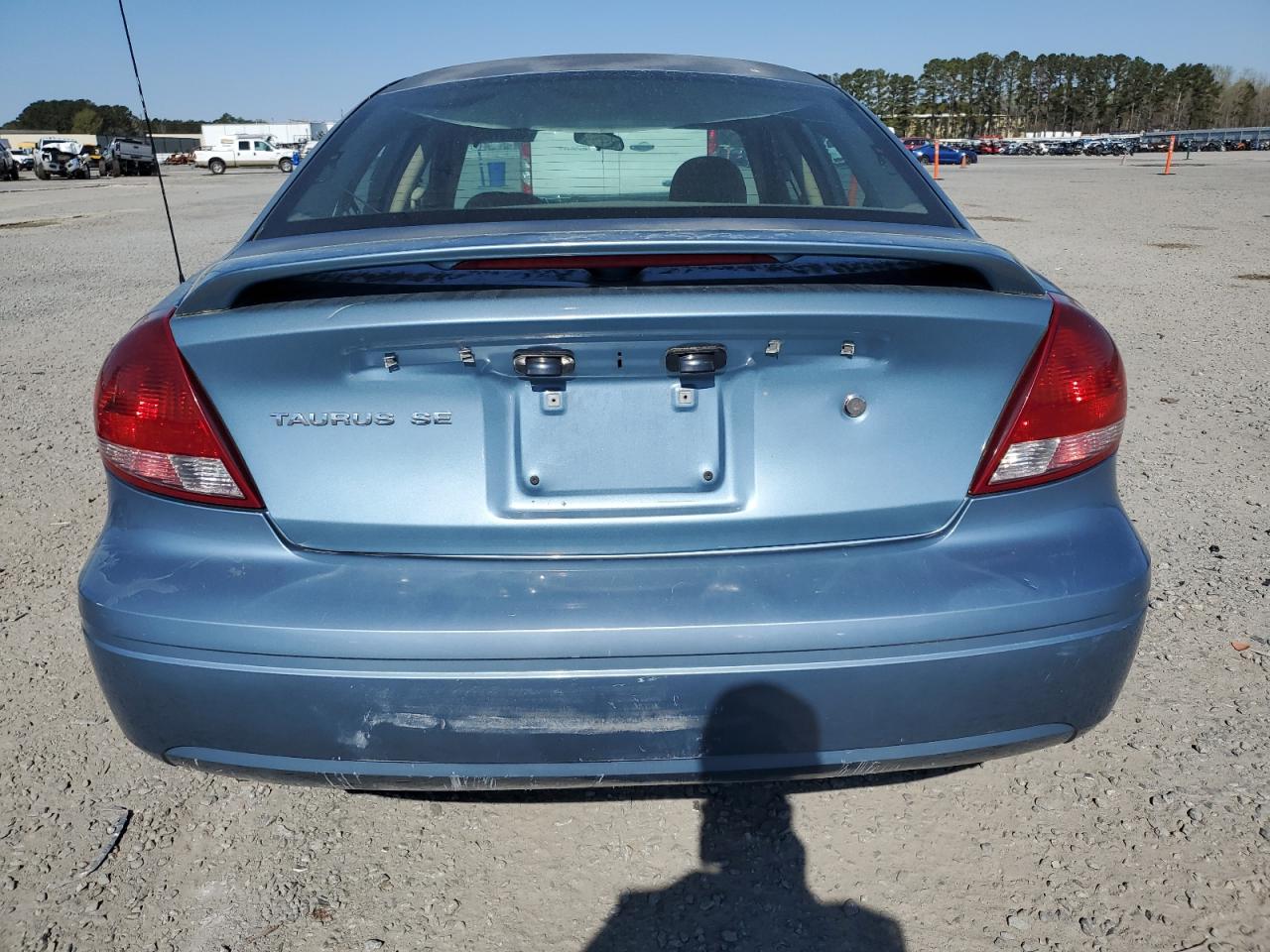 2006 Ford Taurus Se VIN: 1FAFP53U06A239963 Lot: 49897885