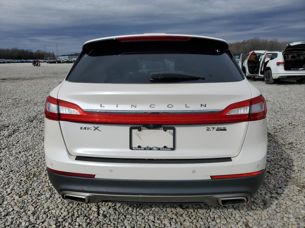 2016 Lincoln MKX - Image 6