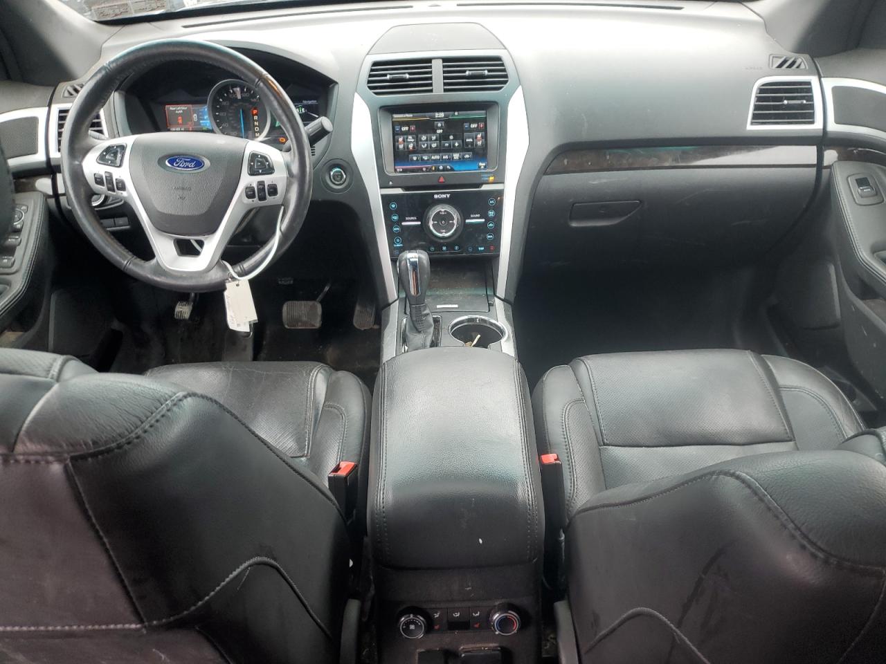 2015 Ford Explorer - Image 8