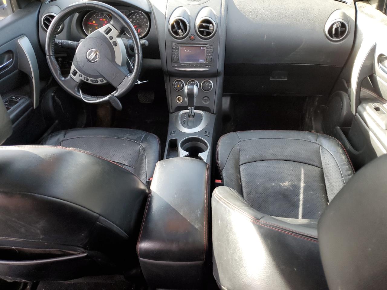 2011 Nissan Rogue - Image 8
