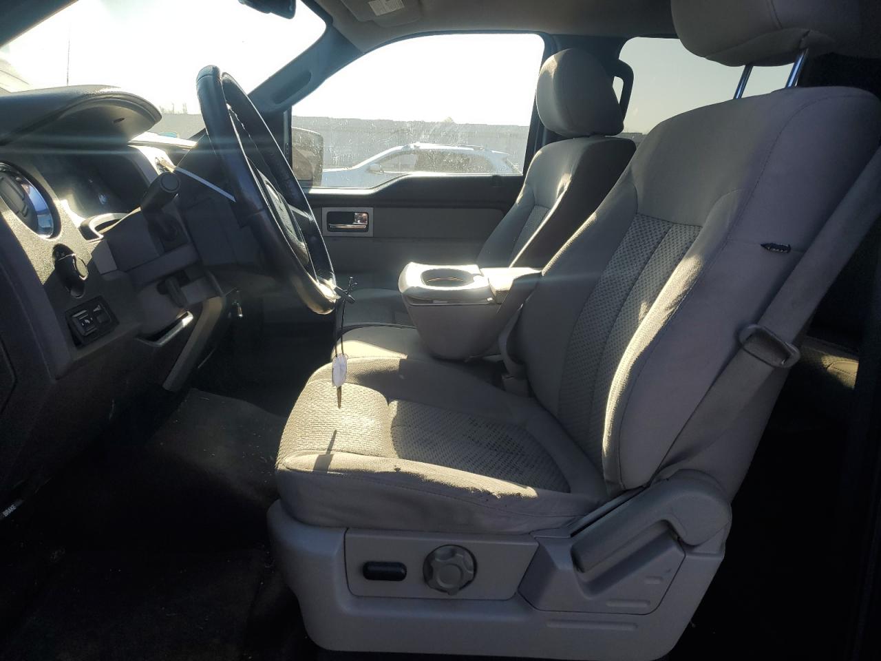 2010 Ford F-150 - Image 7