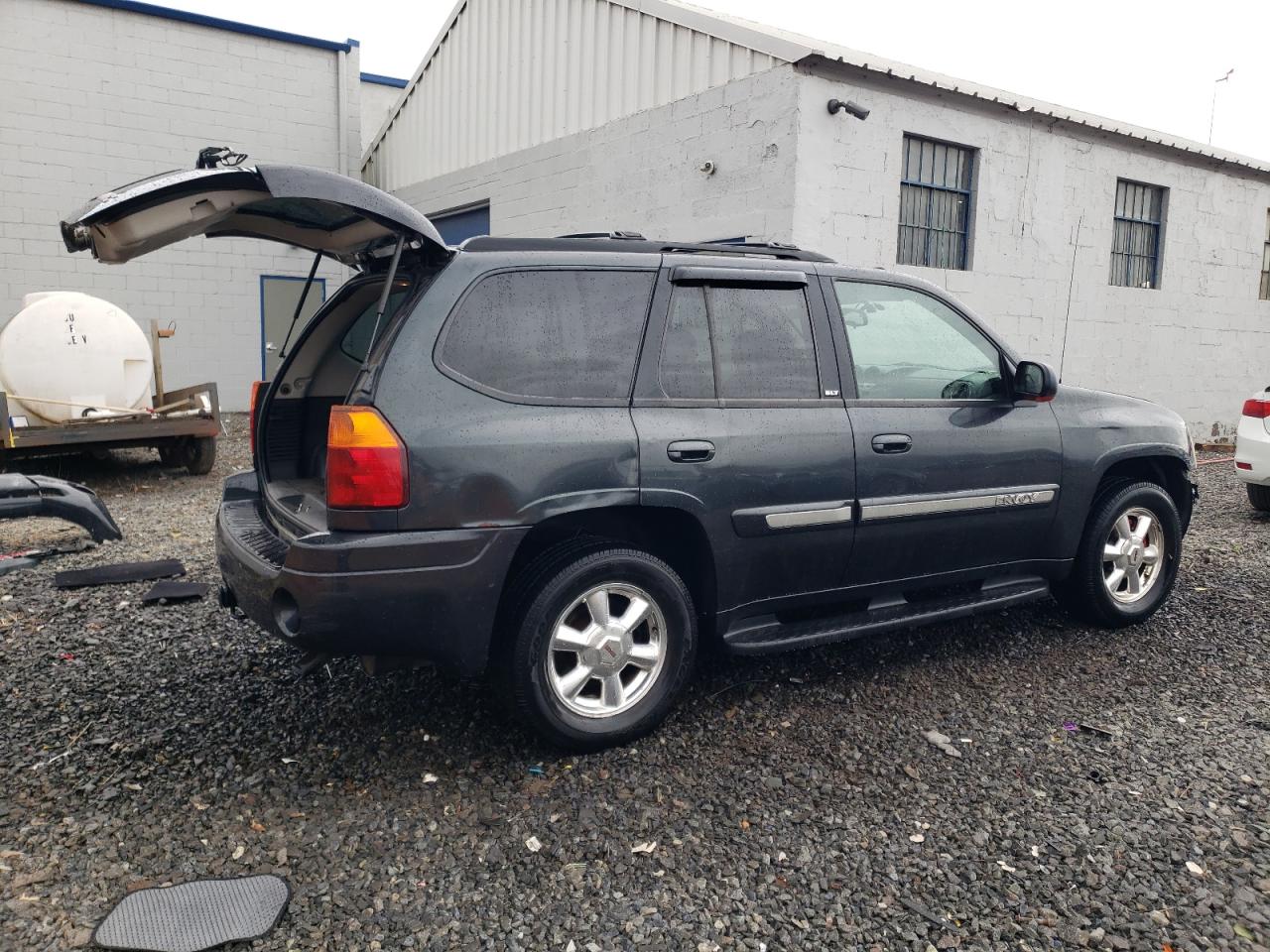 2005 GMC Envoy - Image 3