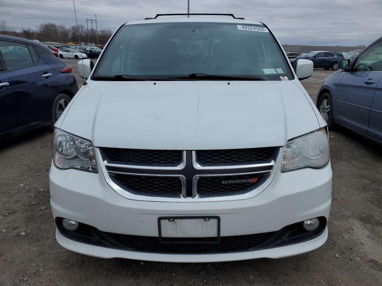 2017 Dodge Caravan - Image 5