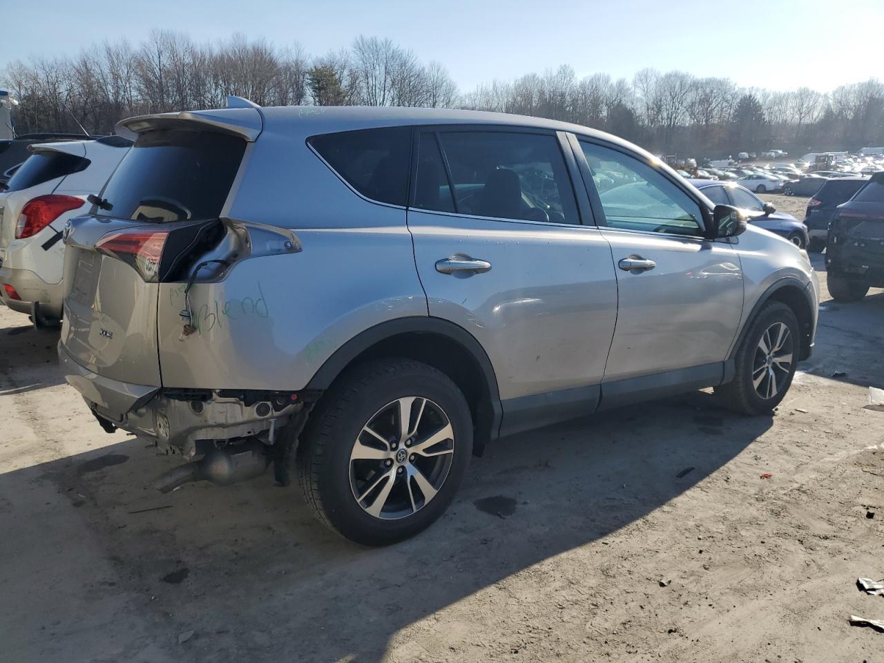 2017 Toyota RAV 4 - Image 3