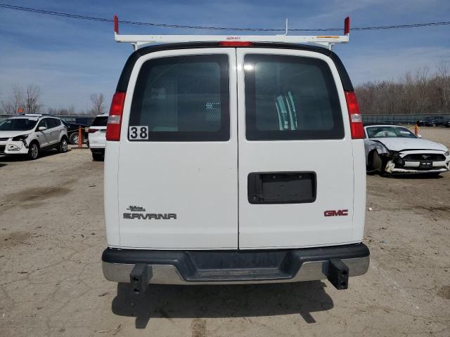  GMC SAVANA 2022 White