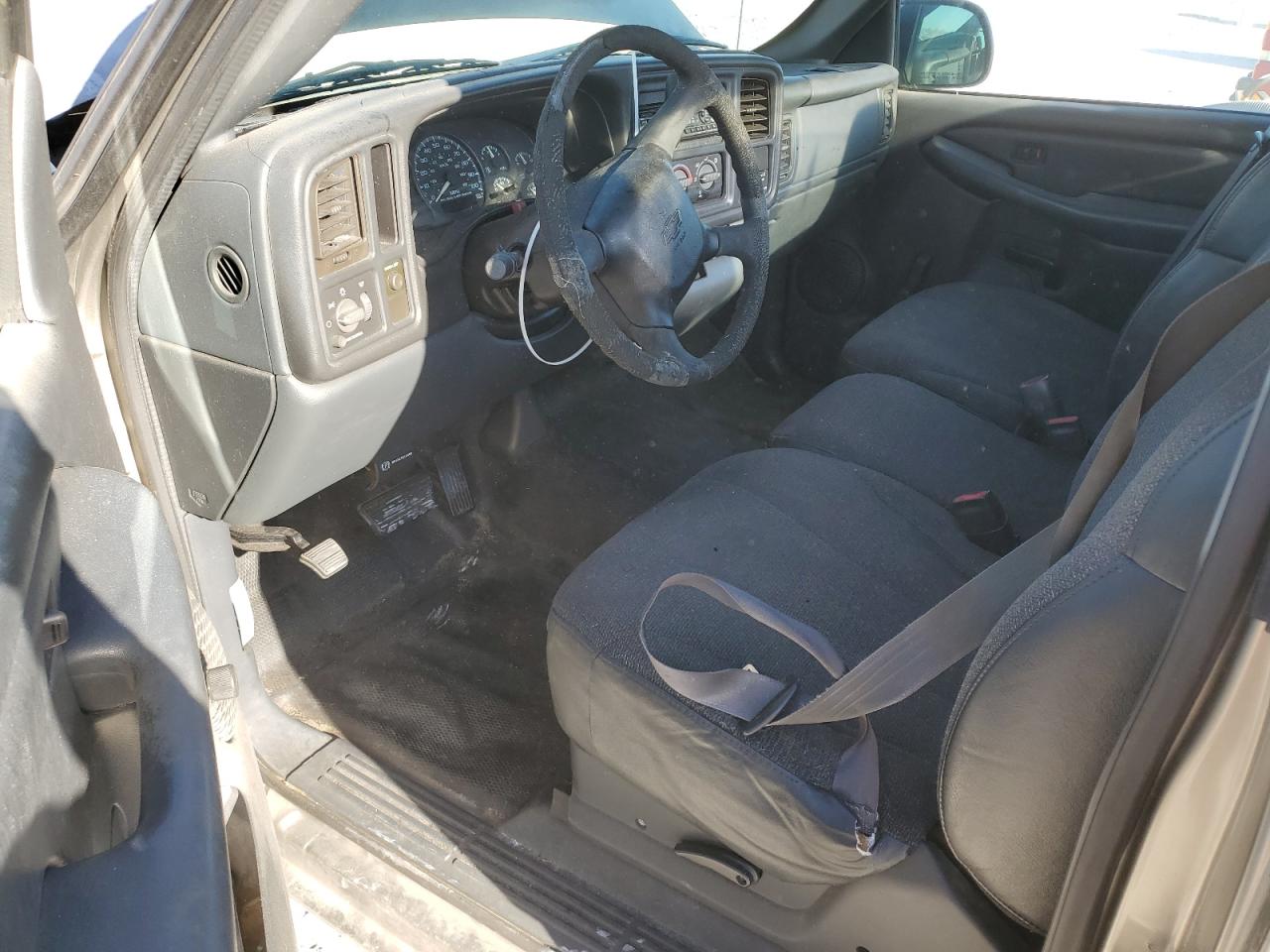 2000 Chevrolet Silverado - Image 8