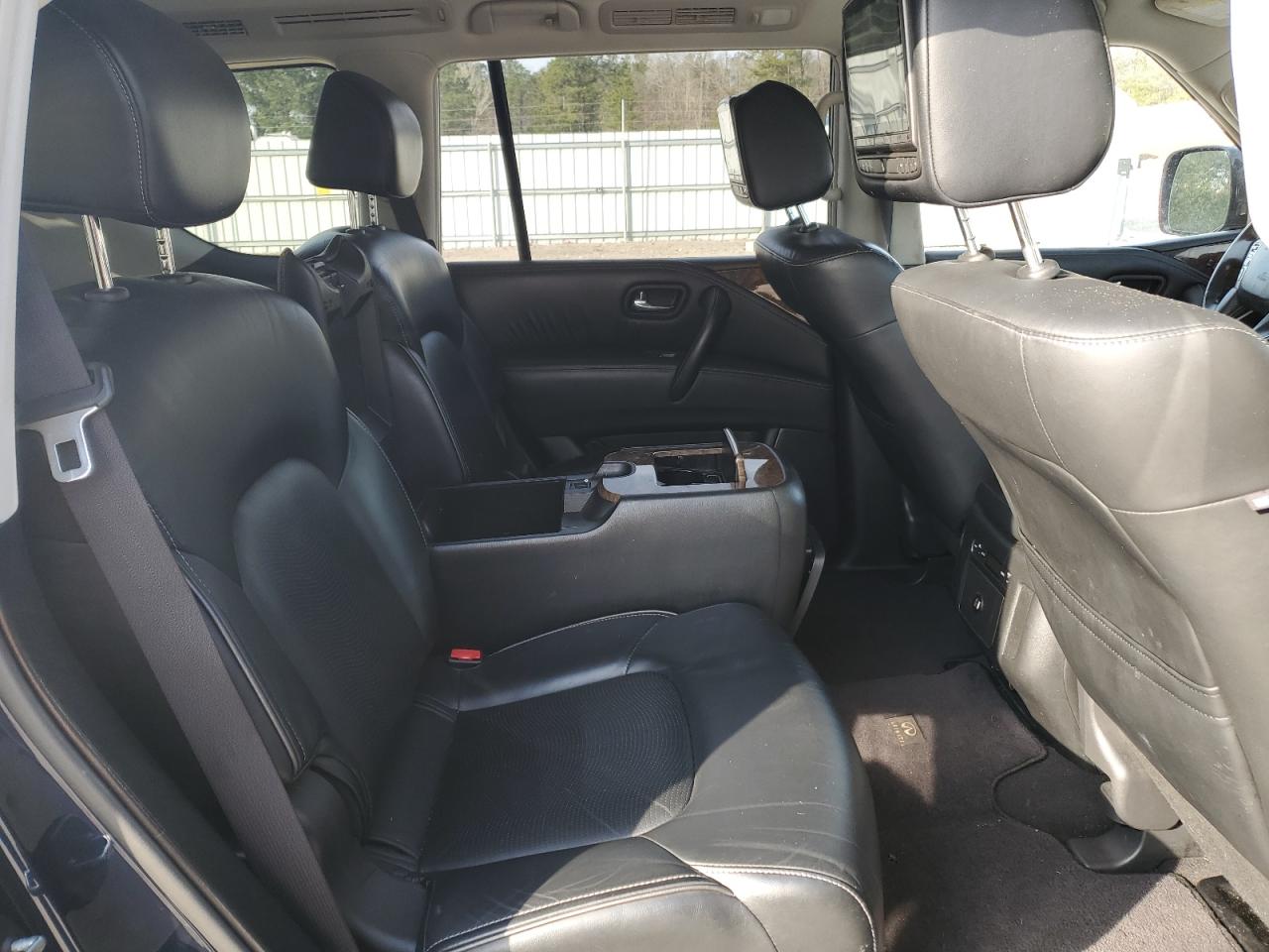 2017 Infiniti QX80 - Image 11