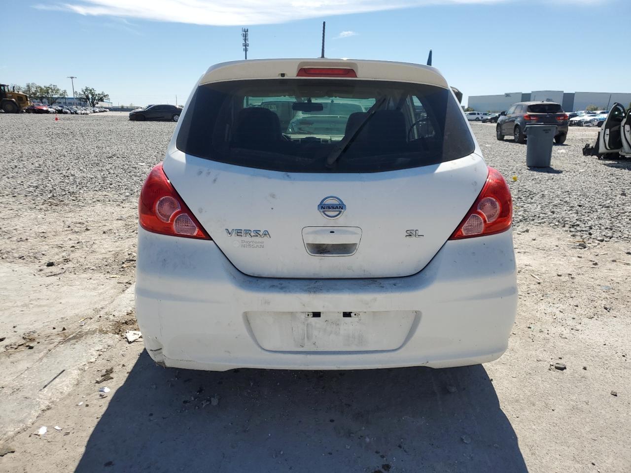 2012 Nissan Versa - Image 6