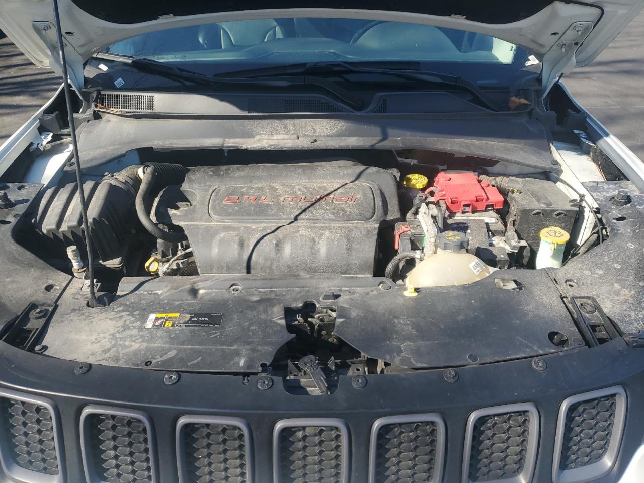 2021 Jeep Compass - Image 12