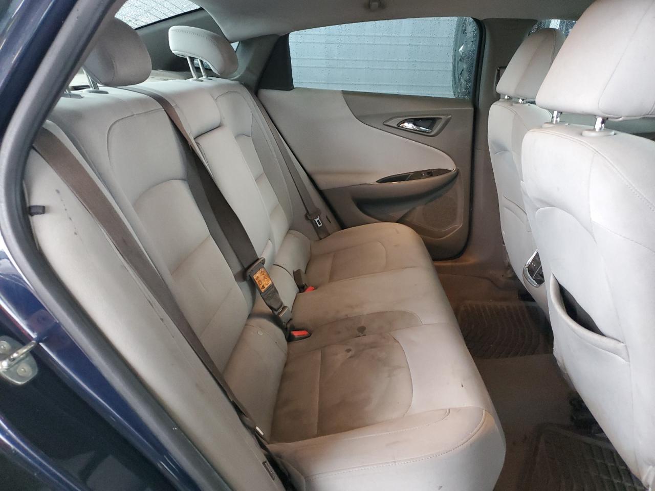 2018 Chevrolet Malibu - Image 10