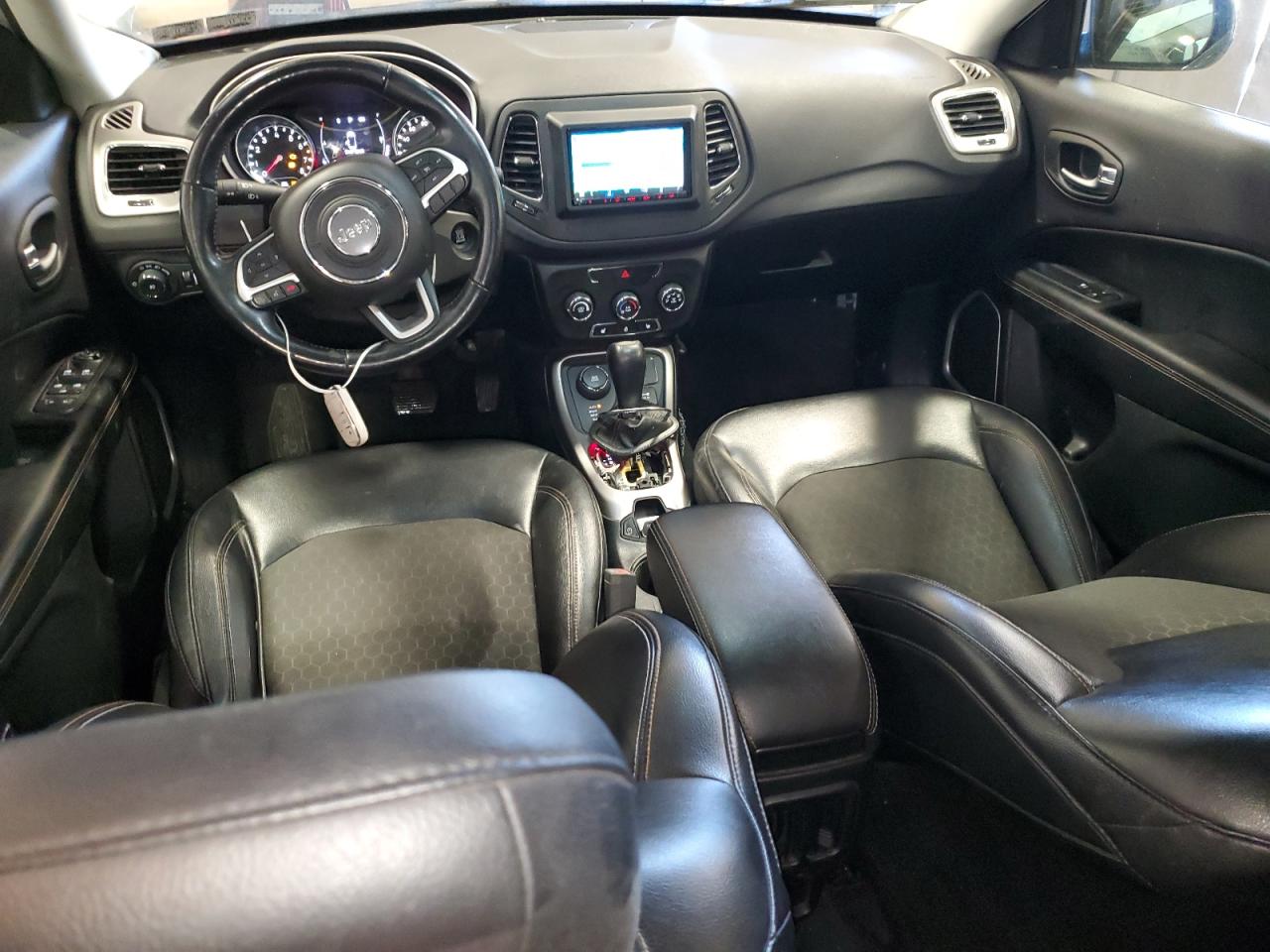 2018 Jeep Compass Latitude VIN: 3C4NJDBB1JT179193 Lot: 48971715